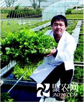 湖北海归博士放弃高薪工作 返乡做生态农民